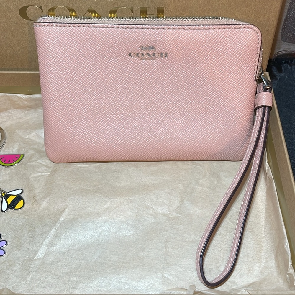 Like New Coach blush wristlet & box keychain not included